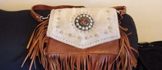 Bolso flecos cuero auténtico marrón-blanco