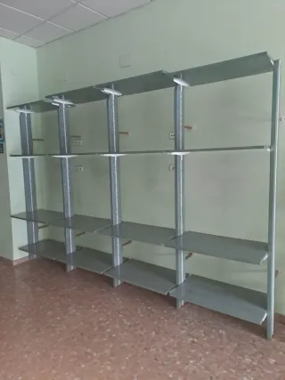 Liquidacion por jubilacion solo quedan 3 vitrinas