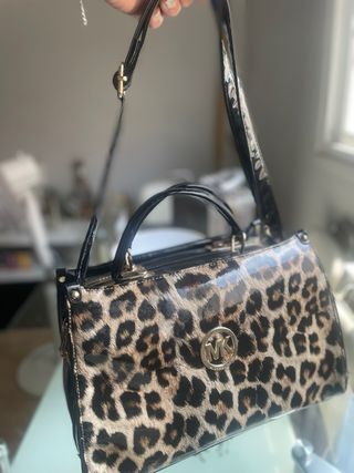 Cartera Michael Kors estampado leopardo