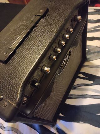 Amplificador guitarra eléctrica peavey combo ..