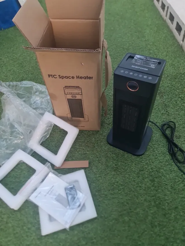 Calentador Portátil YND-2000D 
Ptc space heater