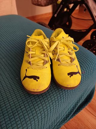 Zapatillas Puma fútbol sala amarillas
