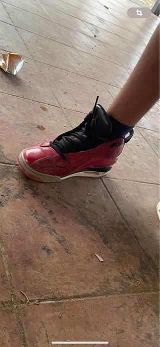 Zapatillas Jordan rojas