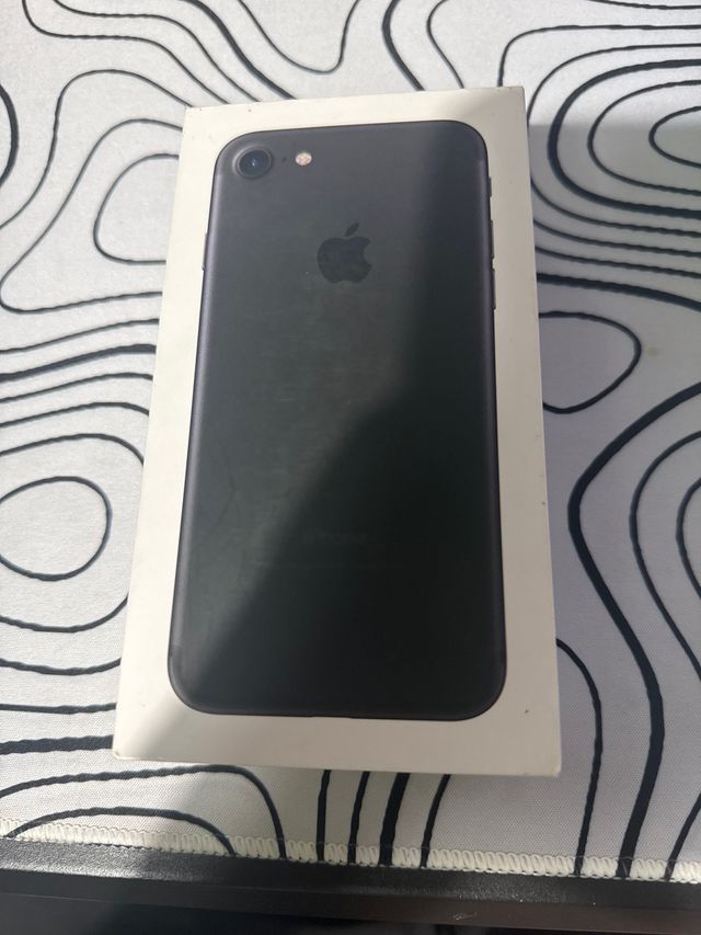 iPhone 7 Nero - Scatola