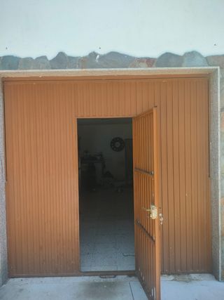 Portal garaje - Puerta hierro 