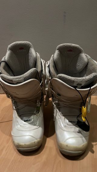Tabla Snow + Botas + Fijaciones Burton y Unity  