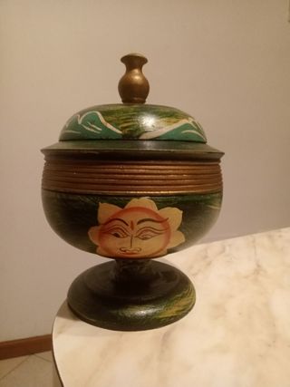 Port.oggetti vintage legno intagliato