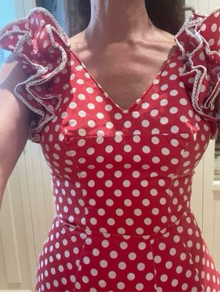 Blusa rociera rojo lunares blancos