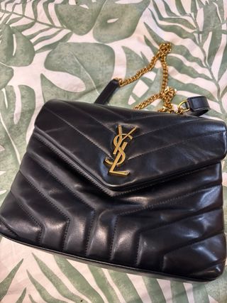 Bolso YSL Lou Lou mediano negro
bolso ysl piel