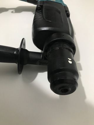 Martillo percutor Makita HR2450T