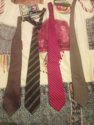 Lote de 4 corbatas