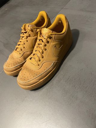 Zapatillas Nike marrón