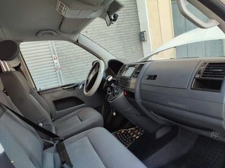Volkswagen Caravelle 2008