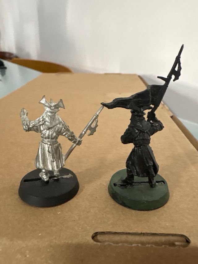 Miniaturas Señor Anillos: 2 Guerreros Warharmmer