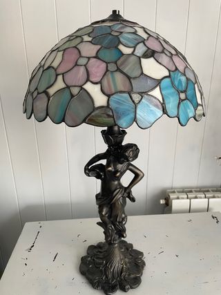 Lámpara mesa Tiffany cristales vintage 77x44cm