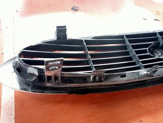 Rejilla Ford Mondeo