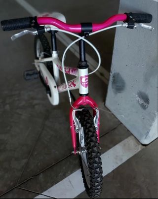 Bicicleta niña QÜER 14" blanca/rosa