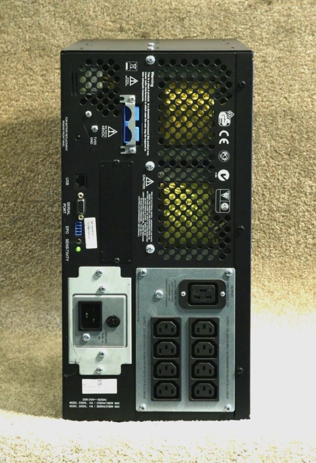 SAI APC SmartUPS 2200XL - Negro