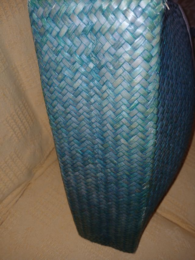 Borsa in rafia verde con manici in pelle