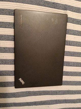 Lenovo Thinkpad portátil gris oscuro