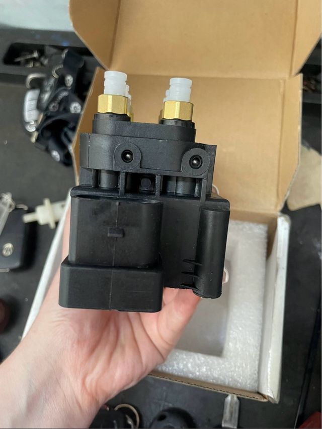 Válvula suspensión neumática