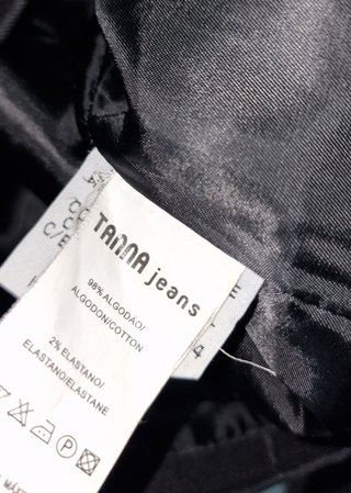Chaqueta negra militar