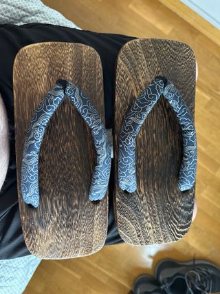 Zuecos Japoneses Geta: Azul y Marrón traidos japon