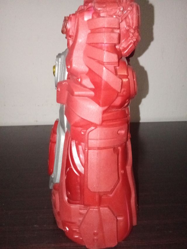 Guantelete Iron Man Infinito