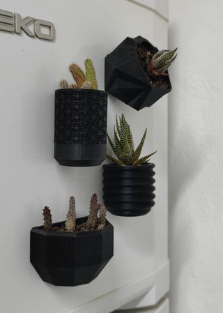 Maceta magnética 3D con drenaje