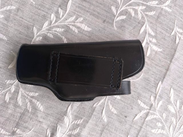 Funda pistola cuero - Negra