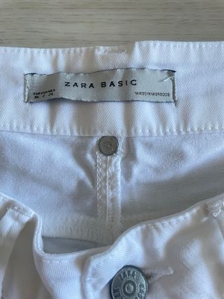Pantalones vaqueros blancos