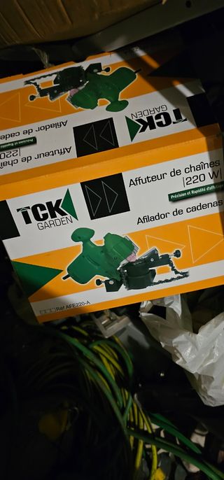 Herramienta varia mirsr fotos, Nivel láser Bosch +