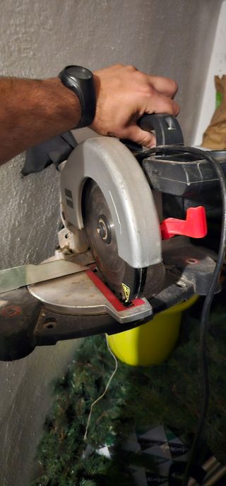 Herramienta varia mirsr fotos, Nivel láser Bosch +