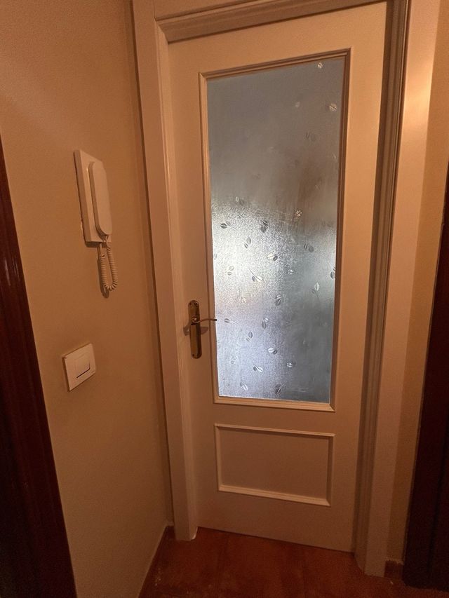 Puertas interiores blancas