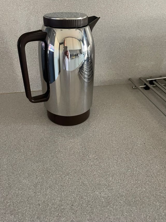 Cafetera térmica - Jarra metálica