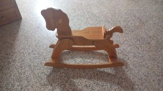 Caballito mecedora madera