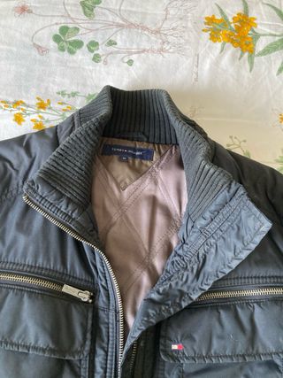 Cazadora Tommy Hilfiger negra - M
