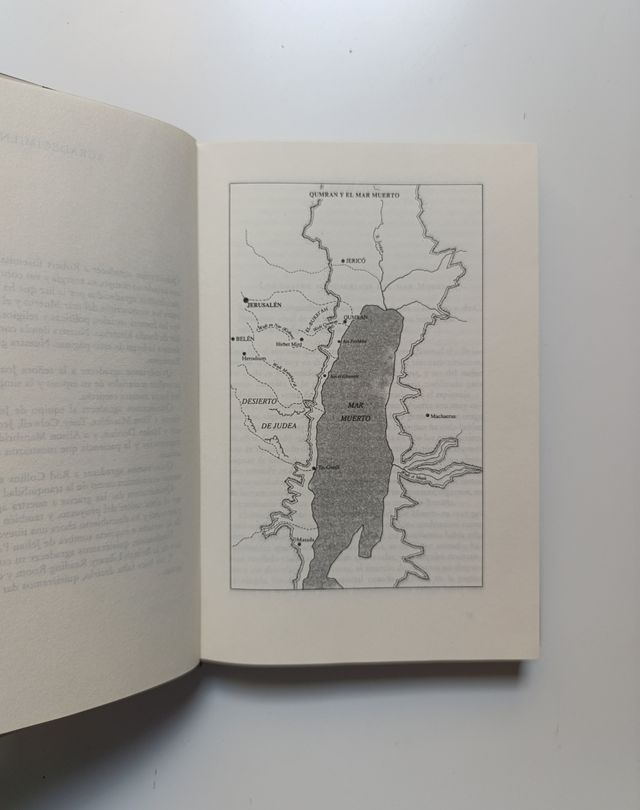 El escándalo de los manuscritos del mar Muerto.