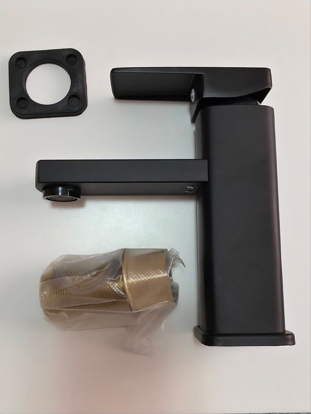 Grifo de Baño / Agua Caliente y Fría