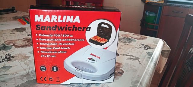 Sandwichera MARLINA 700/800w NUOVA