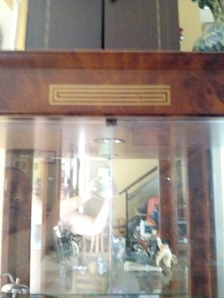 Vitrina Clásica Madera-Cristal4 estantes cristal
