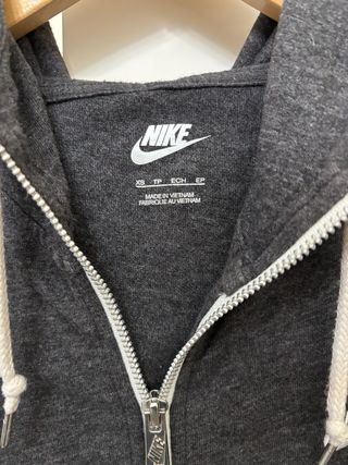 Chaqueta deporte Nike