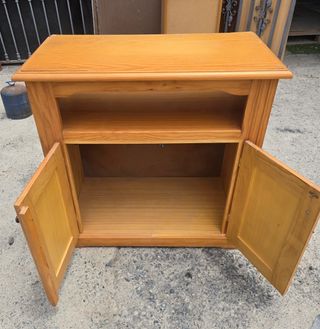 Cómoda clásica de salon