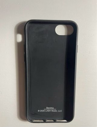 Funda Billie Eilish x Bershka iPhone