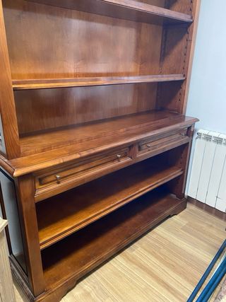Librería madera maciza antigua