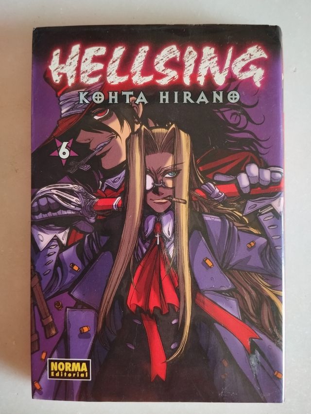Colección manga Hellsing