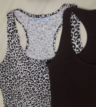2 Camisetas tirantes M - marrón y animal print