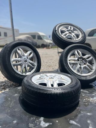 4 Llantas Renault R15