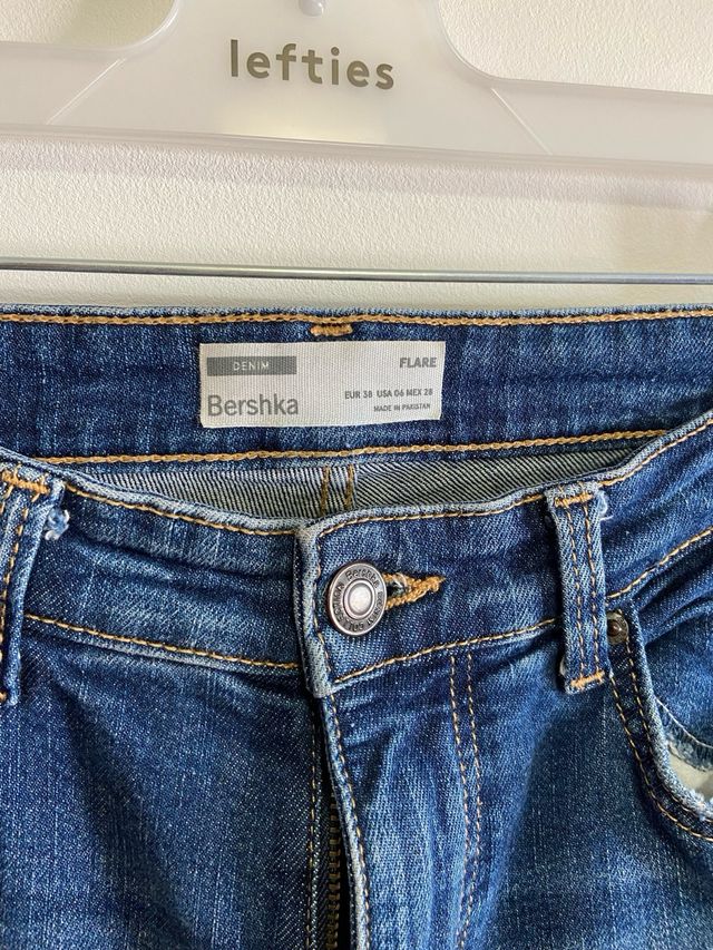 Jeans Bershka campana talla 38