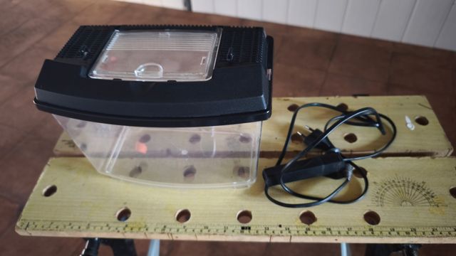 Acuario pequeño 5L con calentador